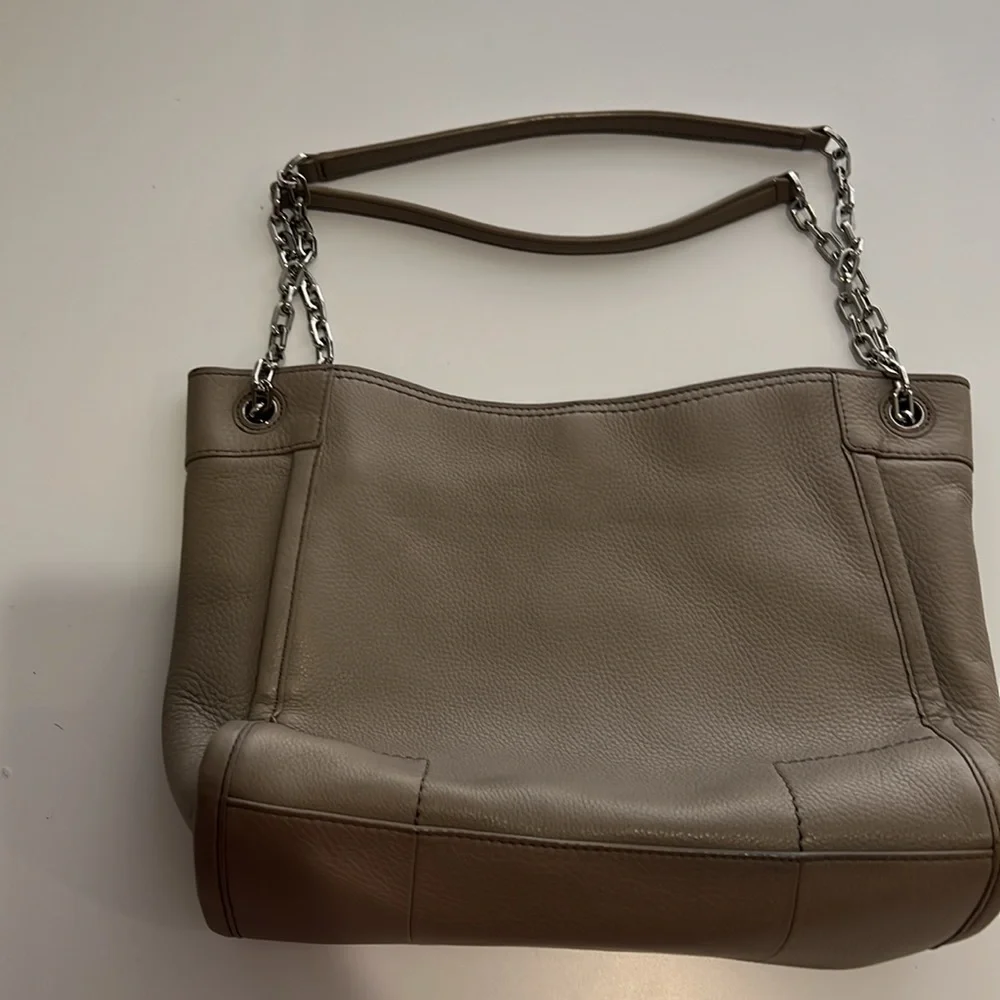 Tory Burch tote - Picture 2 of 4